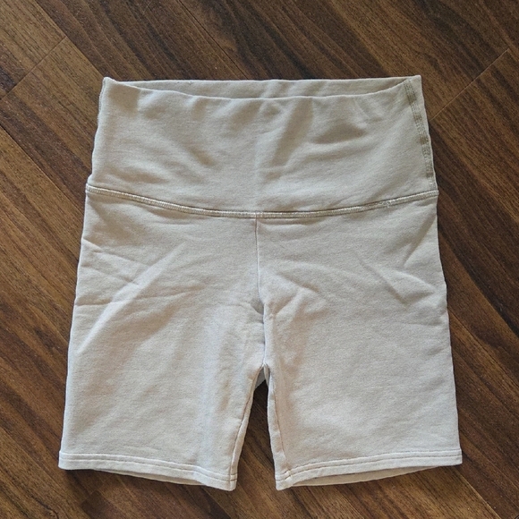 💥Buy2Get1Free💥Tna Beige Shorts - Picture 2 of 5